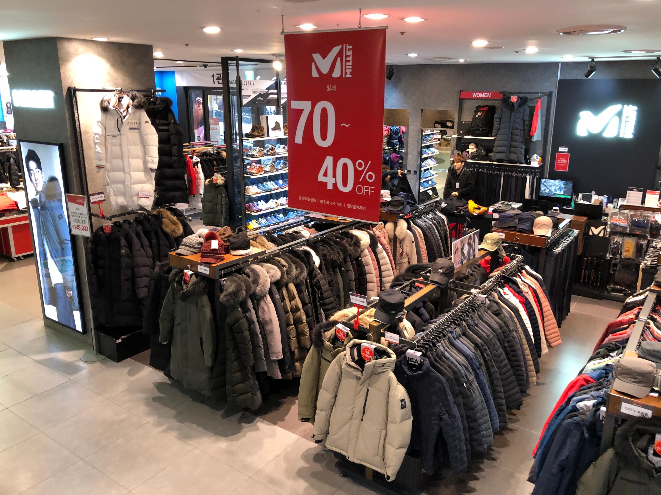 ลดราคาเหลือครึ่งเดียว! Mario Outlet ในโซล ราคาประหนึ่งอันเดอร์กราวน์ช้อปปิ้ง บอกได้คำเดียวว่าคุ้ม!